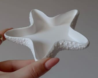 Hand-Painted White Starfish Trinket Dish - Coastal Decorative Jewelry Holder, Beach Theme (1 Piece - Accessories not included)
