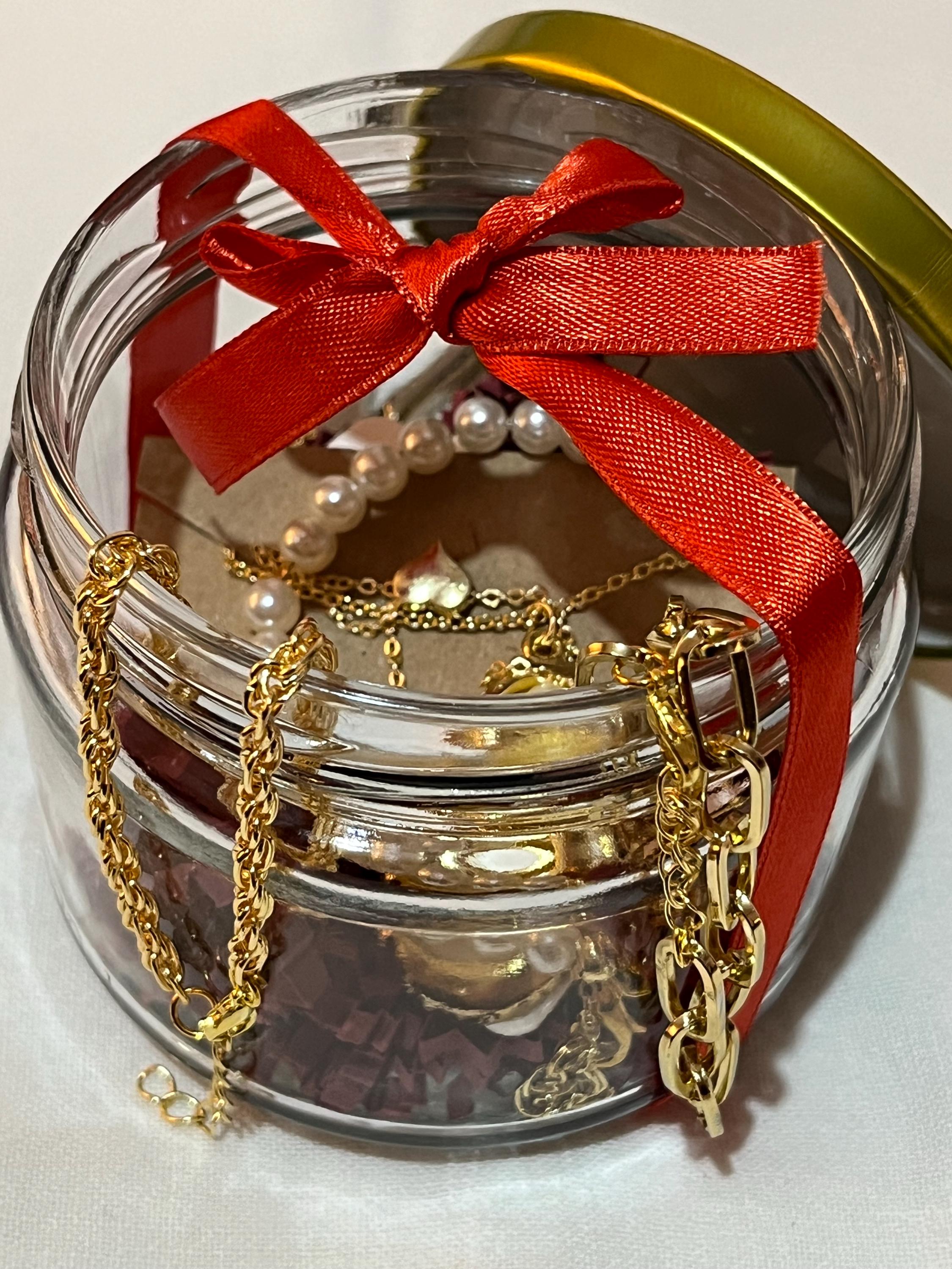 ジュエルズ　バイ　ジァー　赤ハードカバー JEWELS BY JAR ジュエリー ジュエルズ バイ ジァー 赤ハードカバー JEWELS BY JAR