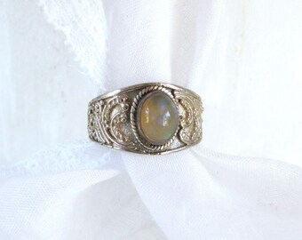 Vintage Southwestern Sterling Silver 925 Blue Fire Opal Doublet Band Ring Size 7.5