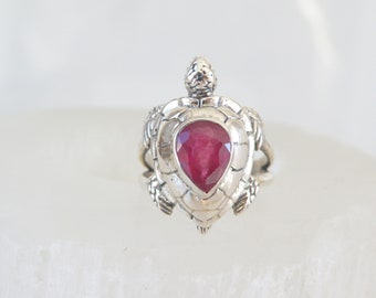 Vintage Sterling Silver 925 Turtle Natural Ruby Jelly Belly Ring Size 7