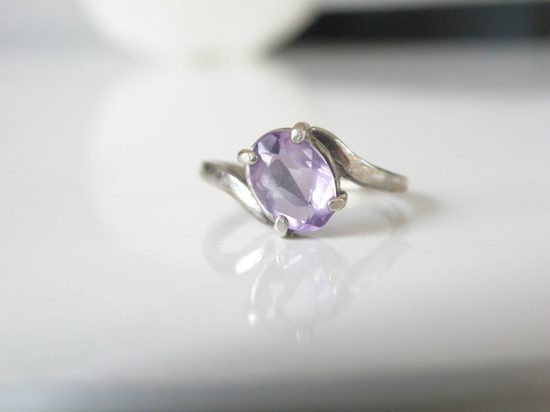 amethyst pinky ring