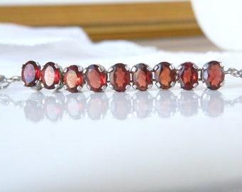 Vintage Sterling Silver 925 Natural Genuine Garnet Station Tennis Bracelet 7.5" Fits 7"