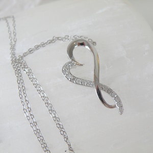 Vintage Kay Jewelers Sterling Silver 925 Modern Heart Natural Diamond Slide Pendant Chain Link Necklace