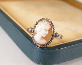 Estate Antique Vintage 10K Yellow Gold Cameo Ring Size 7.5