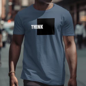 Maglietta Softstyle "Think Outside the Box", maglietta casual, da indossare tutti i giorni, regalo per atleti, regalo per amanti della palestra, maglietta motivazionale