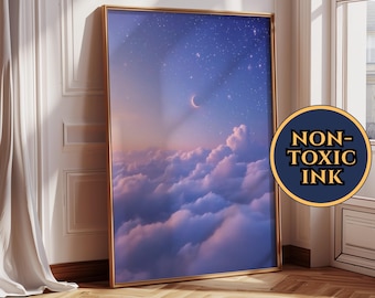 Arte de pared con cielo nocturno morado pastel de ensueño, luna creciente y nubes esponjosas, póster vertical estético azul para dormitorio de niñas con temática estrellada.