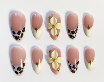 Cute Nails/Leopard Nails/Milk White Press on nails long almond nails/3D Flower Nails Yellow/Fall Nails/Elegant Nails/Star Nails Custom