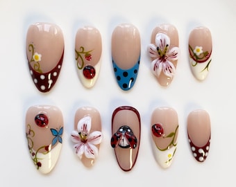 Herbst Nägel/Herbst Presse auf Nägel lange Mandel Nägel/Polka Dots Nägel/3D Wecker Nägel/Garten Nägel/Marienkäfer Nägel/Süße Nägel/Kawaii Nägel