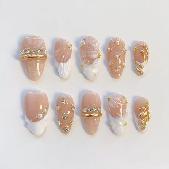 Wedding White lace nails/press on nails long almond nails/Elegant nails/3D Gel Nails/Gold  Chrome Nails/bangle nails/Birthday nails