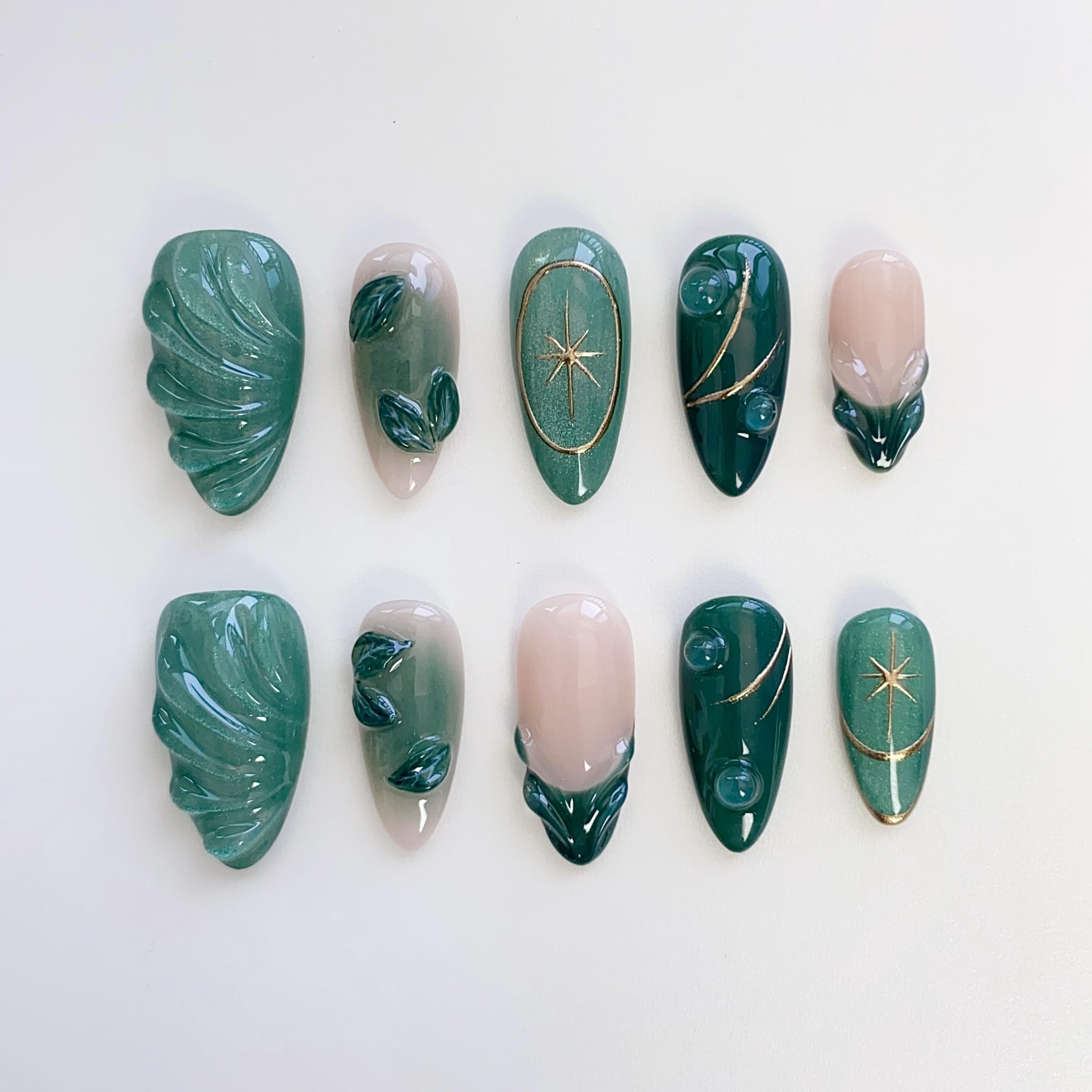 Emerald Forest Cat Eye Press on nails Short Almond Nails/Emerald nails/Green nails/Cat Eye nails/3D Chrome Nails/Summer Nails/Holiday Nails