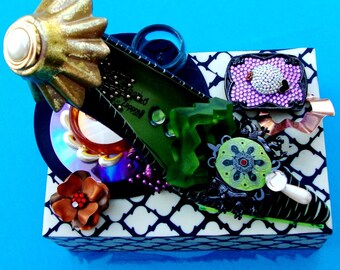 SHOE RECORD ART Assemblage & New Box Paloma Barcelo Vintage Shoe Votive Tabletop 3D Functional Art Storage Purple Copper Flower Black White