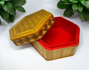 Vintage Hexagonal Bamboo Jewelry Box: Red Linen Lined Boho Storage