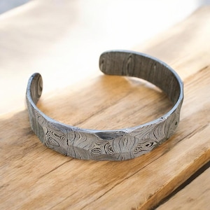 Damascus Bracelet for Men Hand Forged Steel Cuff Bracelet Viking Modern Jewelry Anniversary gift Unique Bracelet for Him Durable Jewelry