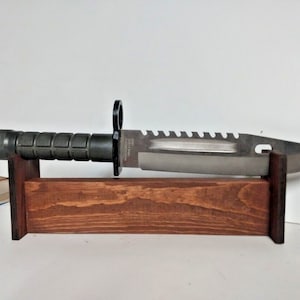 Scrap WOOD Rustic Knife Display Stand for large Knives Knife Rack Sportsman Hunter