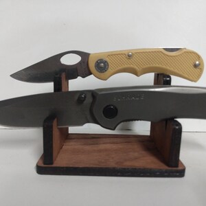 Small Easel Knife Display - Smoky Mountain Knife Works