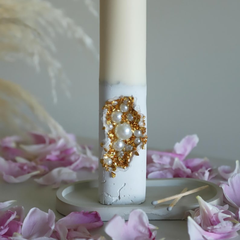 Pearl Candle with Gold Accents for Elegant Table Decor and Wedding Centerpieces