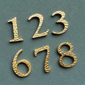 Números de casa de latão puro autoadesivos de luxo, letras de metal personalizadas, placas de latão martelado, números de casa comerciais de caixa de correio vintage