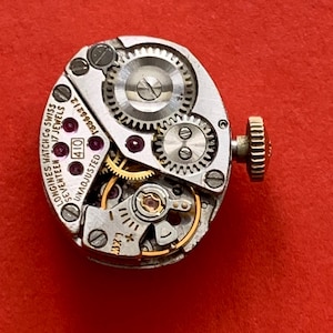 Longines Cal 410 Manual Wind Movement 17 Jewels Work image 15