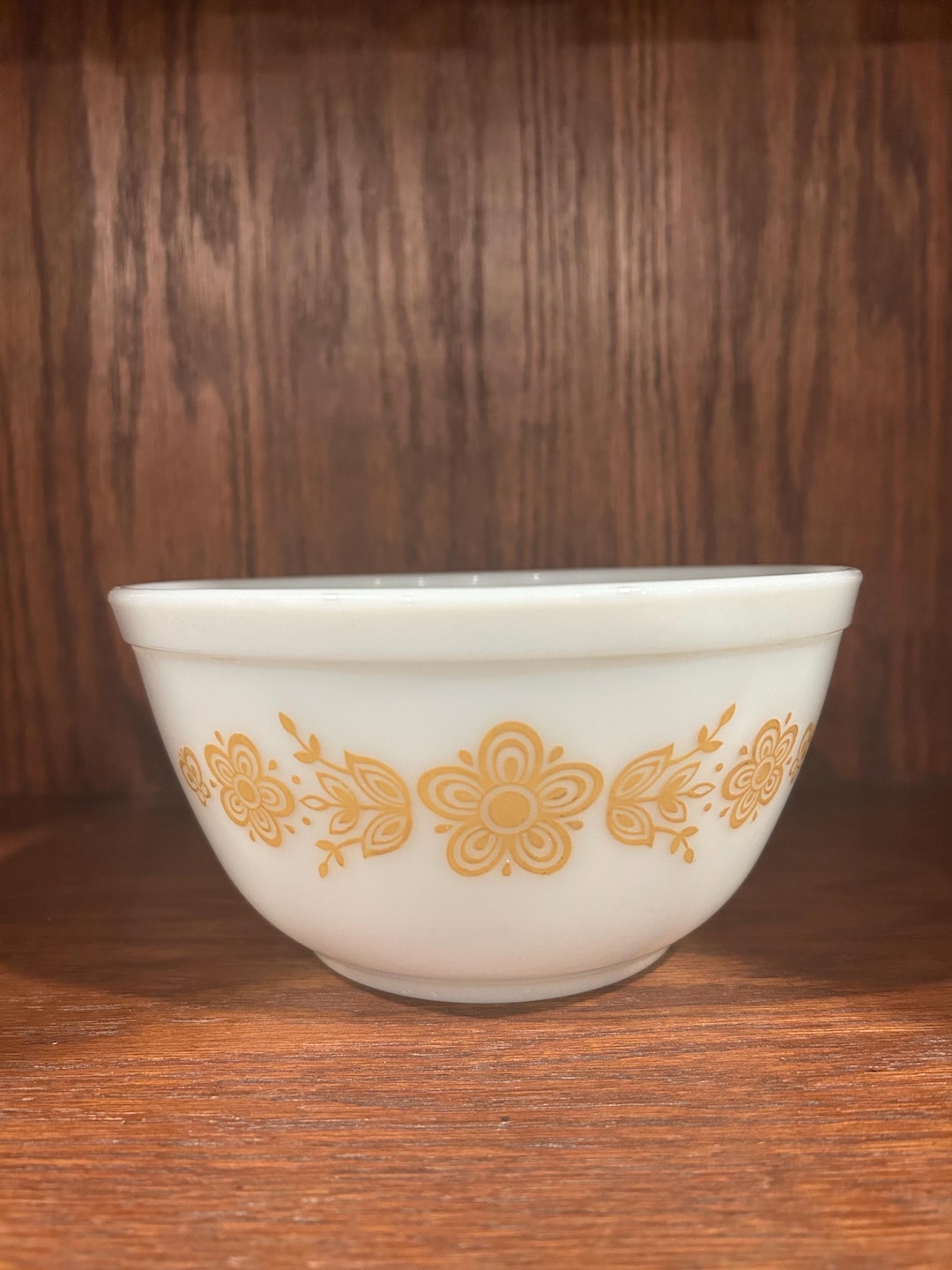 Vintage Pyrex Butterfly Gold Pattern 1.5 QT White Mixing Bowl | Made in ...