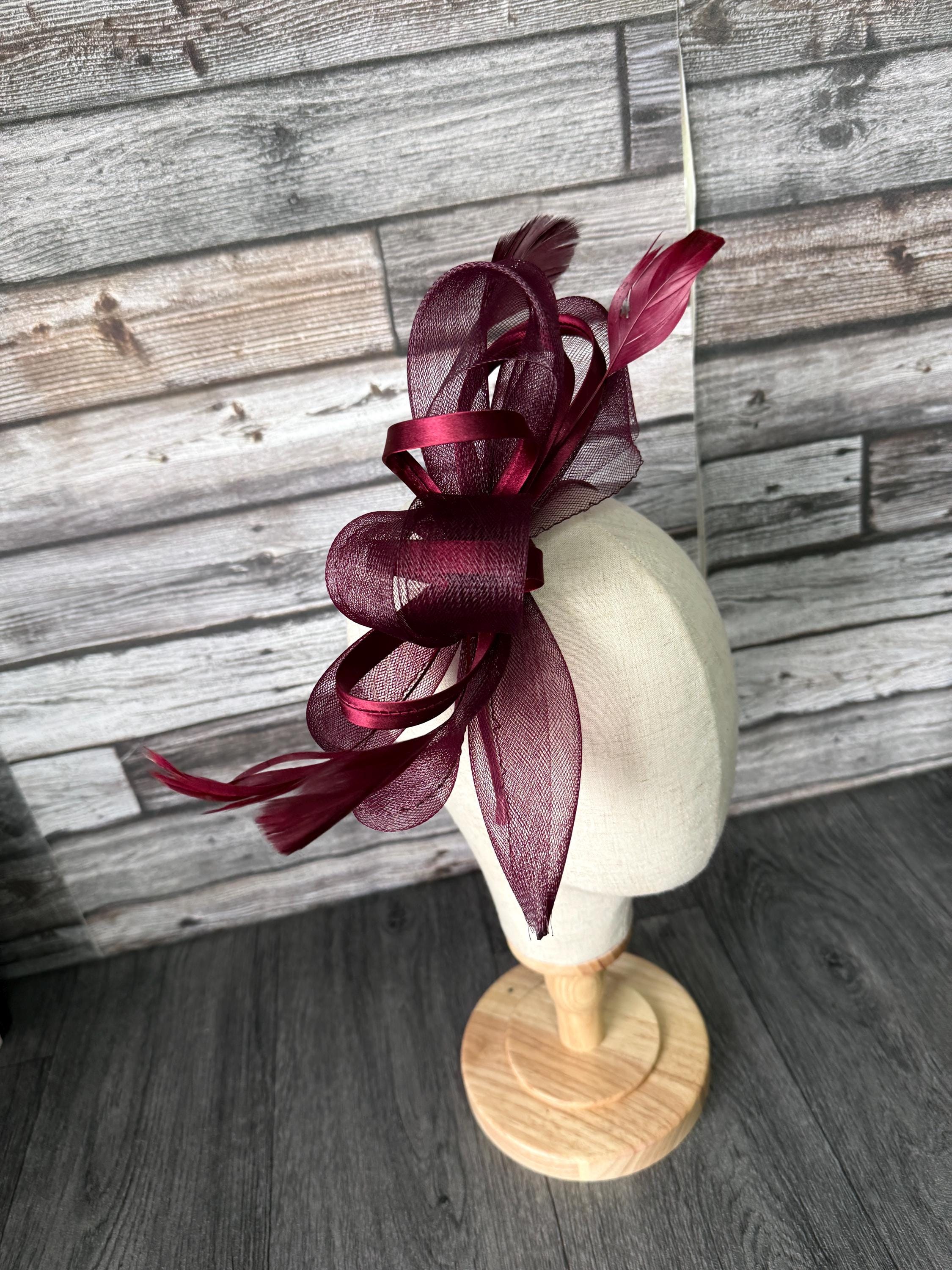 Mini Chapeau Bibi Broche Doré à Plume - Pour Mariage, Cérémonie, Soirée - Taille Unique Neuf