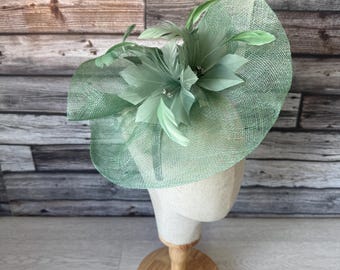 Mint Green Feather Fascinator: Kentucky Derby Royal Ascot Wedding Headpiece Hat