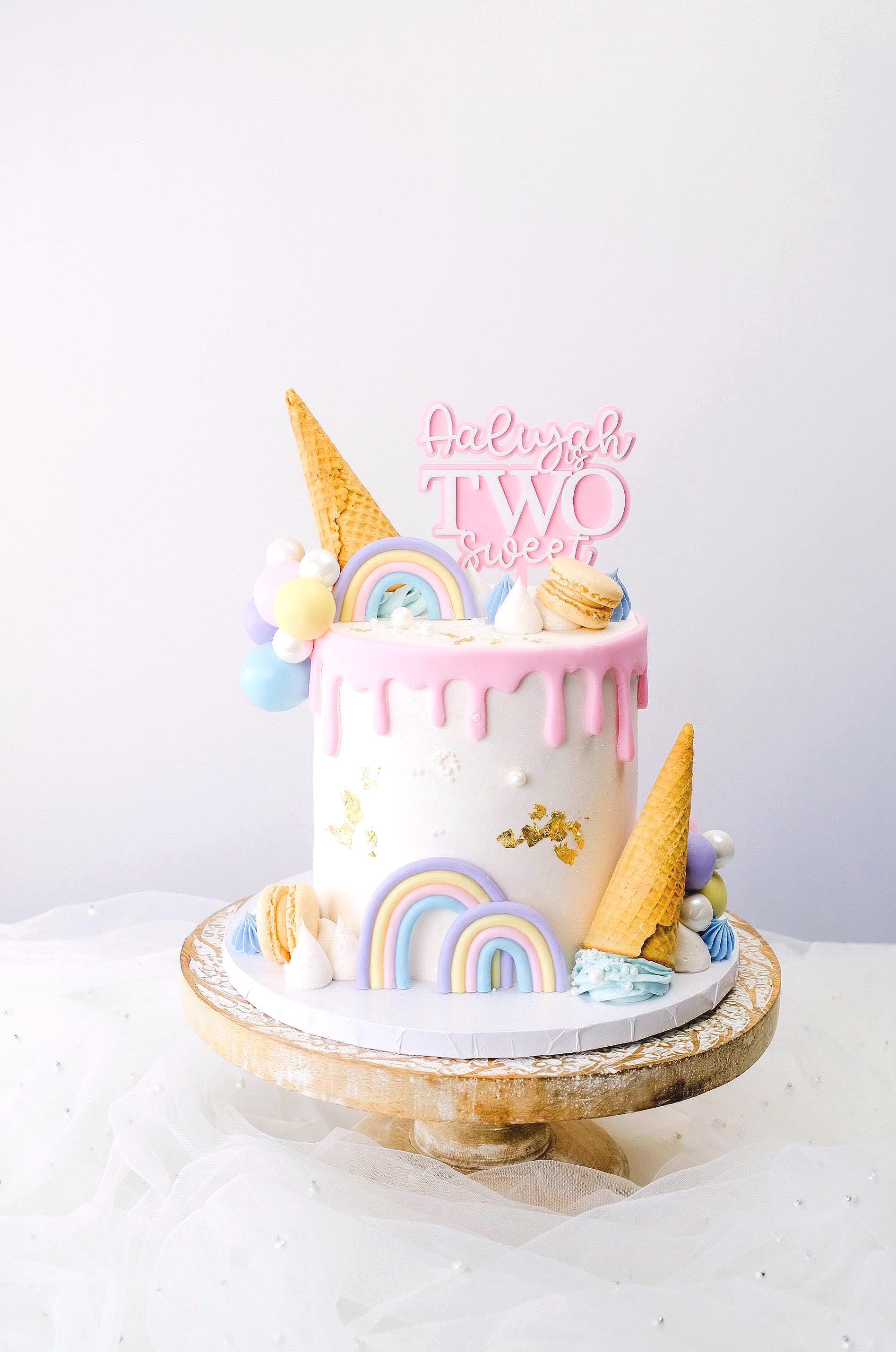 DWA SŁODKIE akrylowe toppery na tort Akrylowy topper na tort urodzinowy na 2. urodziny Imię Topper na tort niestandardowy dwa słodkie toppery na tort spersonalizowane dwuwarstwowe