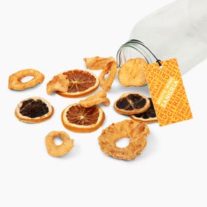 Kit cocktail sangria au vin blanc - Kit d'infusion DIY haut de gamme pour une sangria facile. Cadeau parfait pour les amateurs de vin, les fêtes de printemps et les réceptions.