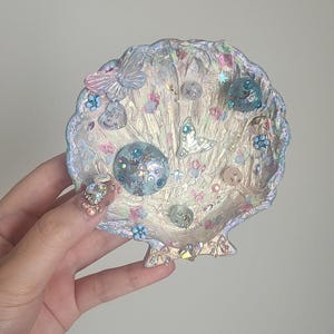 Mermaid & Opal Light – Handcrafted 3D Shell Sculpture Art