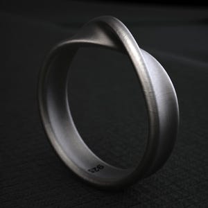 Sterling Silver Mobius Ring, Infinity Symbol Ring, Twisted Band Ring, Unisex Promise Ring, Minimalist Silver Ring, Simple Jewelry