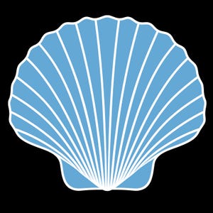Könnte beinhalten: Eine hellblaue Jakobsmuschel-Grafik mit weißer Umrandung. Die Muschel hat eine symmetrische Fächerform mit ausgeprägten vertikalen Rippen, die von der Basis bis zum gewellten Außenrand verlaufen, vor einem einfarbigen schwarzen Hintergrund.