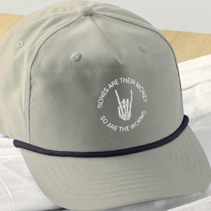 Ich denke, du solltest Cap | Tim Robinson | Bestickter Golf-Seil-Hut | Lustige TV-Show Merch | Ich denke, Sie sollten Geschenk verlassen | Unisex Hut