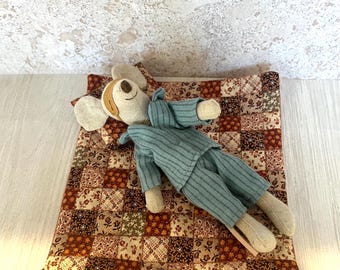 Vintage Patchwork Decke mit Kissen, Perfekt für Maileg Mäuse