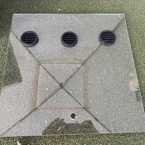 Reemplazo de tapa de vidrio personalizado para Exo Terra 18 x 18 con orificios de ventilación y boquilla Mistking perforado previamente, perfecto para la humedad, grosor de 3/16 pulg.