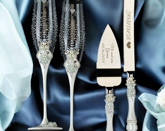 Engraved Wedding Champagne Glasses, Pearl Crystal Bridal Flutes, Personalized Bride and Groom Toast Set, Wedding Cake Knife and Server Gift