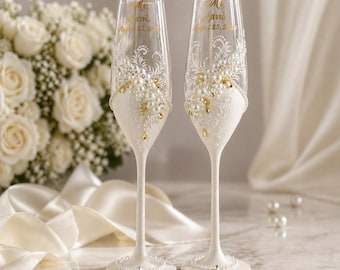 Bride and Groom Toasting Set, Wedding Champagne Glasses and Cake Server Set, Bridal Ceremony Gift