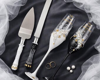 Mr and Mrs Wedding Set, Champagne Glasses with Cake Cutting Accessories