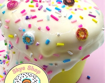 Skye’s Donut Shop Cream Slime: Glazed Cake Scent, Donut Charms (8oz)