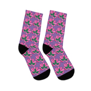 Socks Frog Design Cute Animal Print Socks Whimsical Amphibian Design Green Frog Lover Gift Fun Socks For Her Frog Novelty Socks Unique Gift