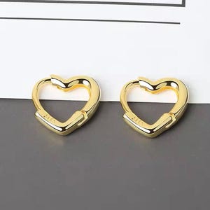Aros Kerasthetic de plata de ley 925. Modernos, lisos, con forma de corazón, sencillos, bonitos, con forma de corazón y círculo. Piercing.