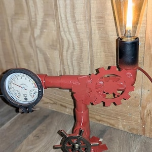 Pipe Lamp-Steampunk lamp-edison-Table lamp-Desk lamp-Rustic home decor-Gift-Farmhouse decor-Home decor-Desk accessories-Industrial lighting