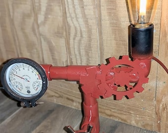 Pipe Lamp-Steampunk lamp-edison-Table lamp-Desk lamp-Rustic home decor-Gift-Farmhouse decor-Home decor-Desk accessories-Industrial lighting