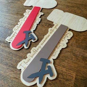 Vatertags Hammer Fußabdruck Handwerk | Andenken | Hammer Handwerk | Vatertag | Basteln | Kinder Basteln | Erster Vatertag | Kleiner Helfer