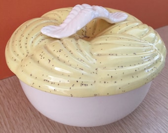 Vintage 50s-60s Speckled Yellow Leaf Handle USA Pottery