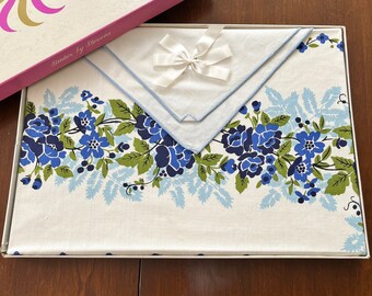 Vintage 1960s Blue Roses Simtex by Stevens Tablecloth and 4 Napkins Gift Set