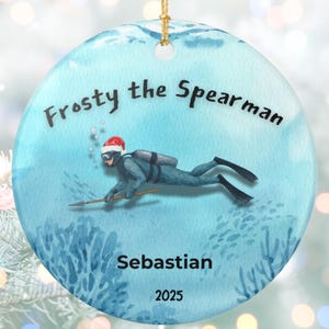 Ornement de pêche sous-marine personnalisé, cadeau de Noël pêcheur sous-marin, cadeau de plongée personnalisé, ornement de pêche aquarelle souvenir pêcheur 2025