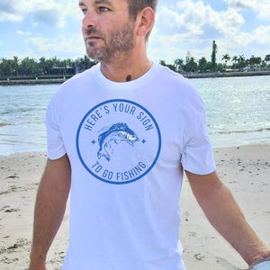 Funny fishing shirt, Fisherman shirt, Fisher gift Humor, Bass fisher, Gift for Fishermen, Fishing shirt, Fisherman T-Shirt, Fathers Day gift
