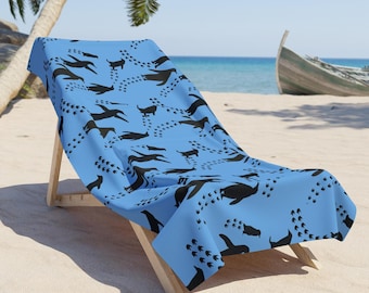 Penguin Beach Towel, Soft Microfiber Towel with Beachy Vibes, Fun Gift for Penguin Lovers, Quick-Drying Summer Essential, Vacation towel