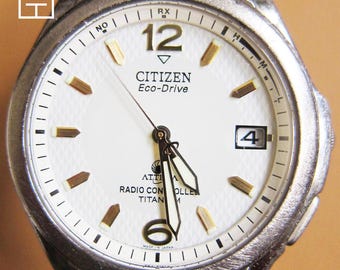 Lot 8 Watches - Men's Ladies Vintage Casual Designer Quartz