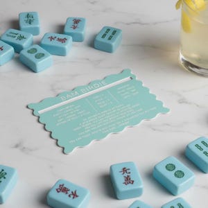 Two-Tone Acrylic Mahjong Line Reader | Elegant Tile Guide Spearmint And White