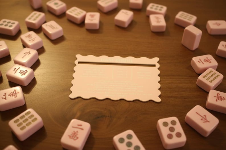 Two-Tone Acrylic Mahjong Line Reader | Elegant Tile Guide image 4